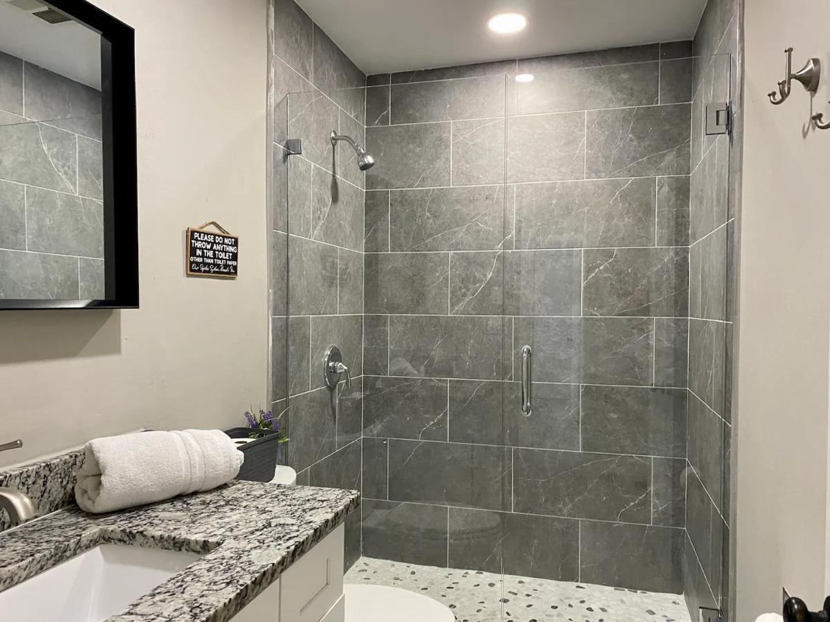 Spacious 5 Bedrooms 3 Bathrooms Family-Friendly Home With Heated Salt Pool Clearwater Bagian luar foto