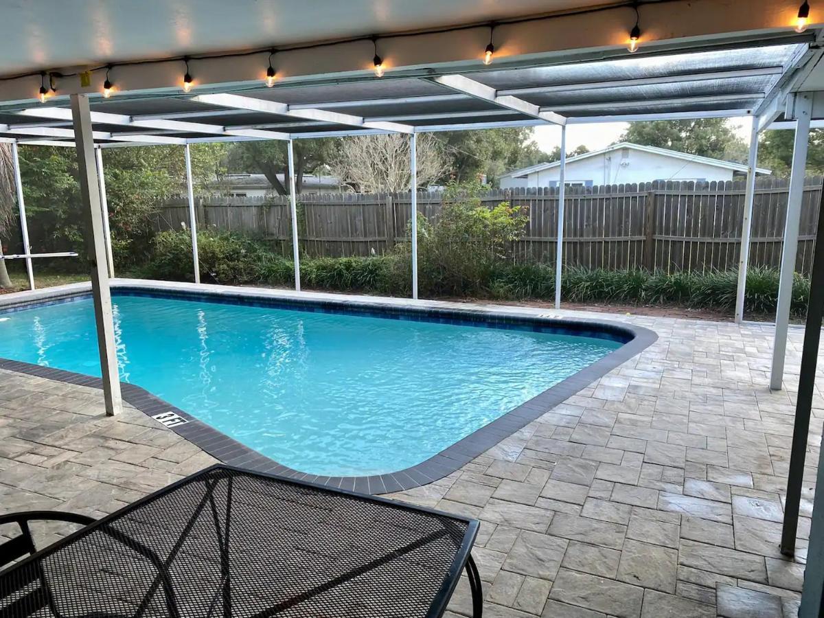Spacious 5 Bedrooms 3 Bathrooms Family-Friendly Home With Heated Salt Pool Clearwater Bagian luar foto